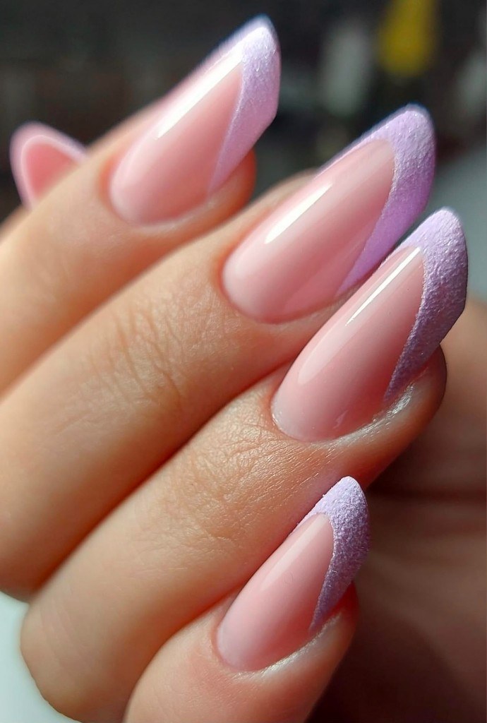 Lavendel French mit matter Sugar-Spitze